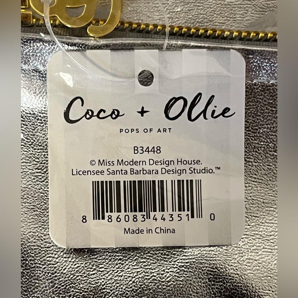 NWT - 3pcs of Santa Barbara Design Studio Silver Metallic Pouch with Gold Zipper - Picture 9 of 9